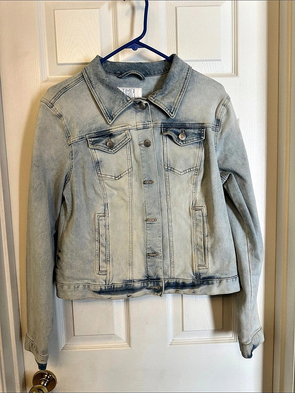 Time and Tru Women's Denim Trucker Jacket Blue 12-14